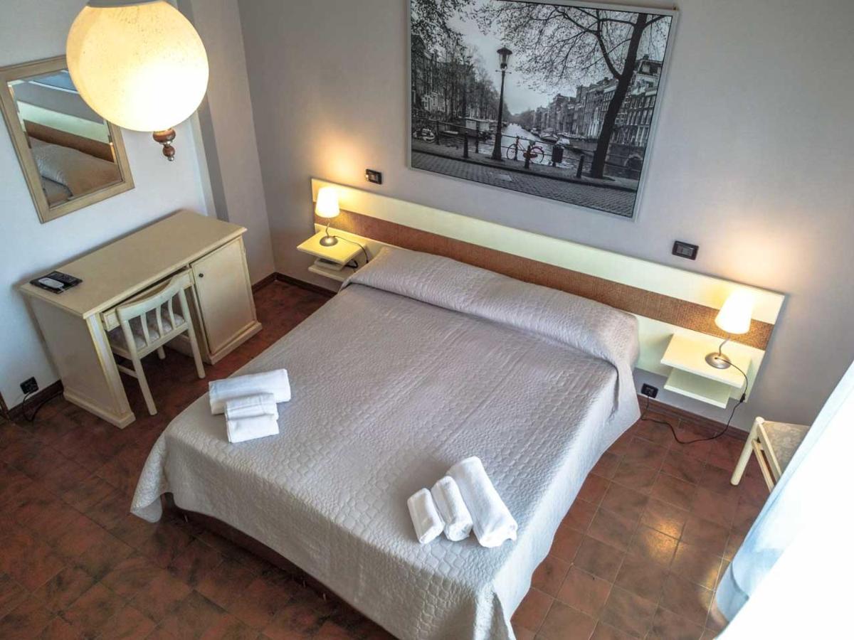 Hotel Giulia Marina di Massa Exteriér fotografie
