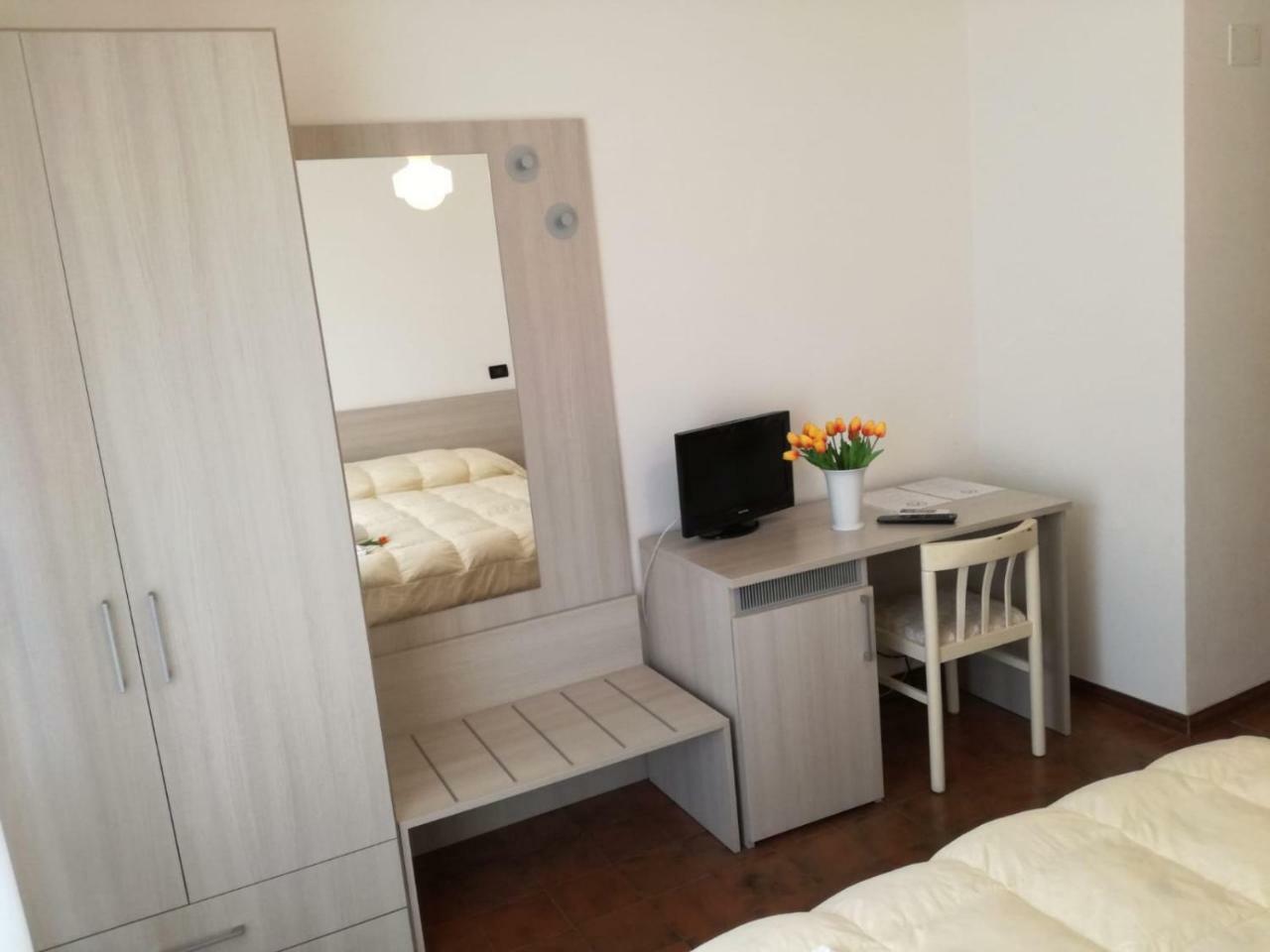 Hotel Giulia Marina di Massa Exteriér fotografie